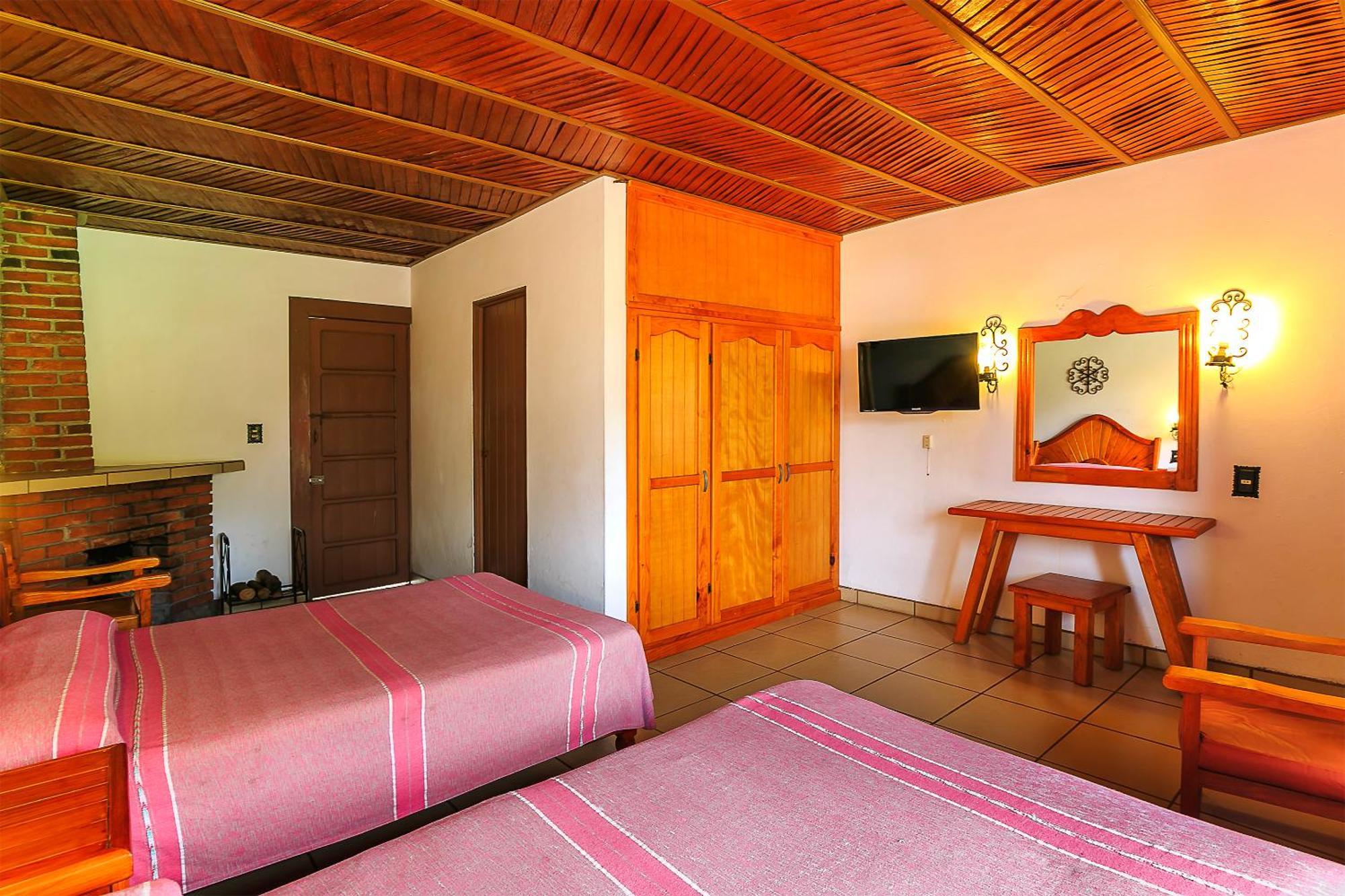 Hotel Pie de la Sierra Uruapan  Extérieur photo