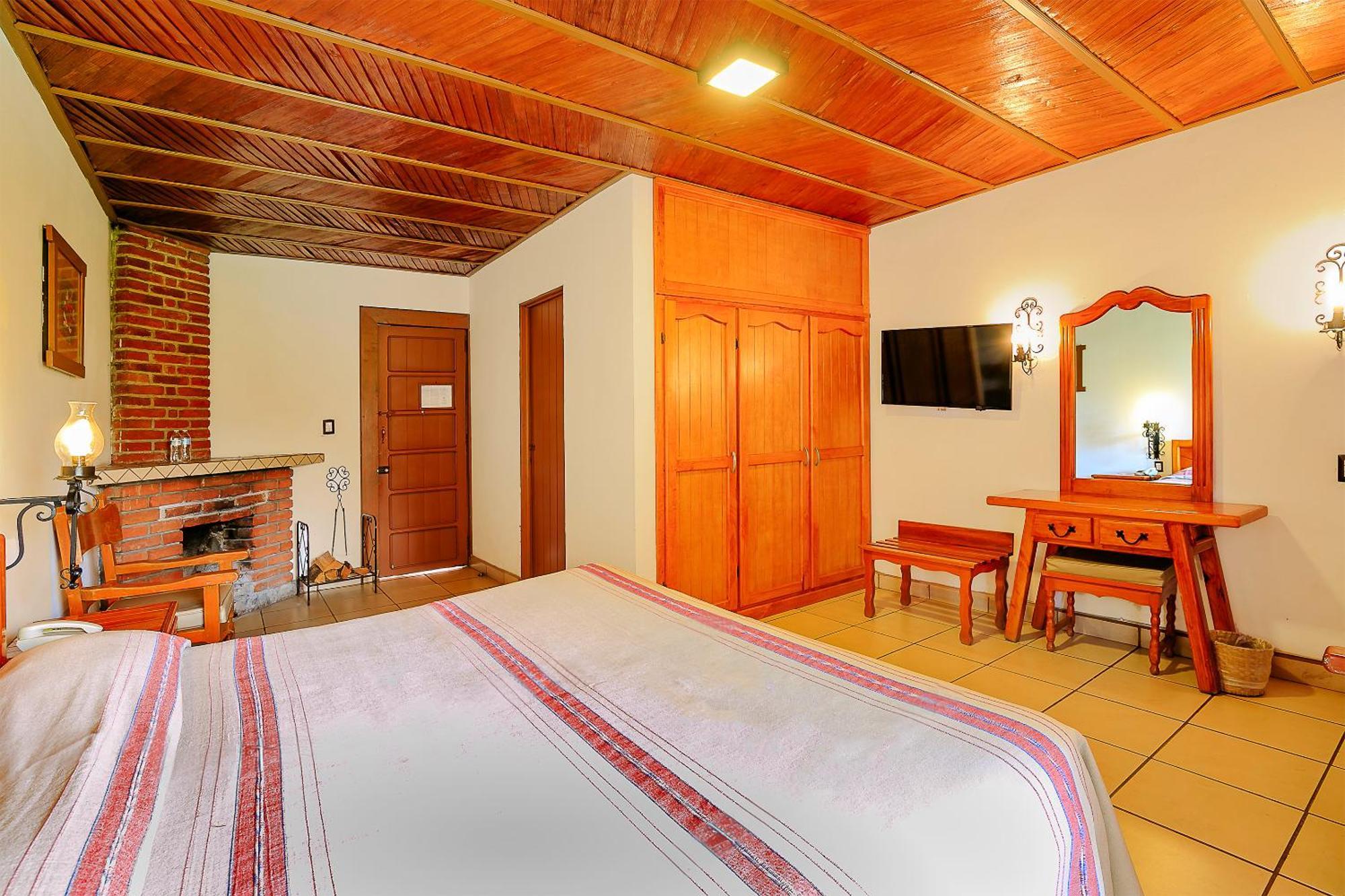Hotel Pie de la Sierra Uruapan  Extérieur photo