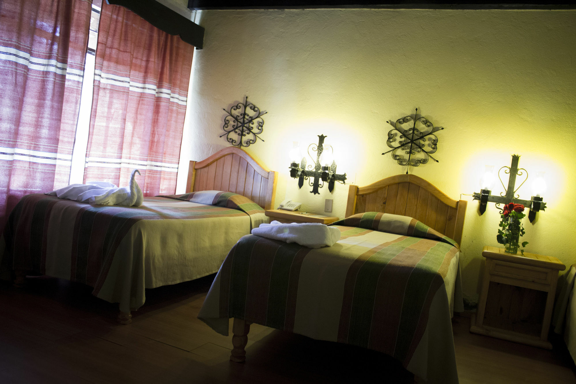 Hotel Pie de la Sierra Uruapan  Extérieur photo
